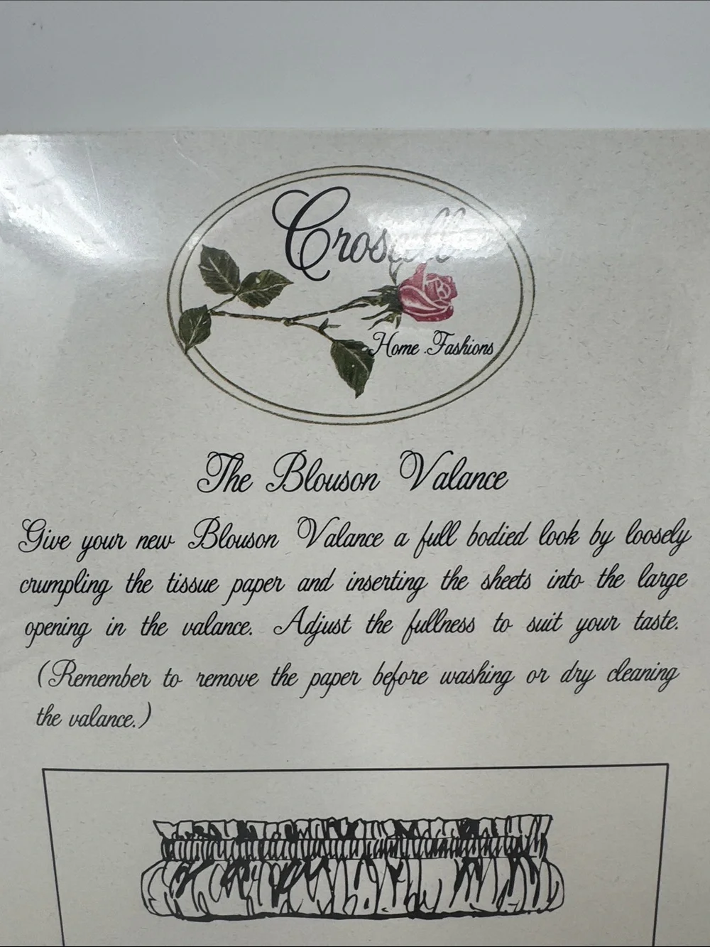 VINTAGE CROSCILL ONE BLOUSON VALANCE INCLUDES TISSUE PAPER 86